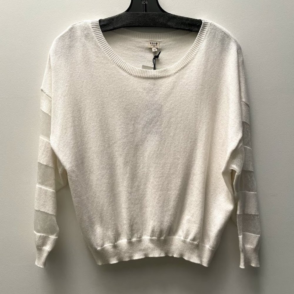 Uniq “Breezy Sleeve” Sleeve Knit Sweater in White